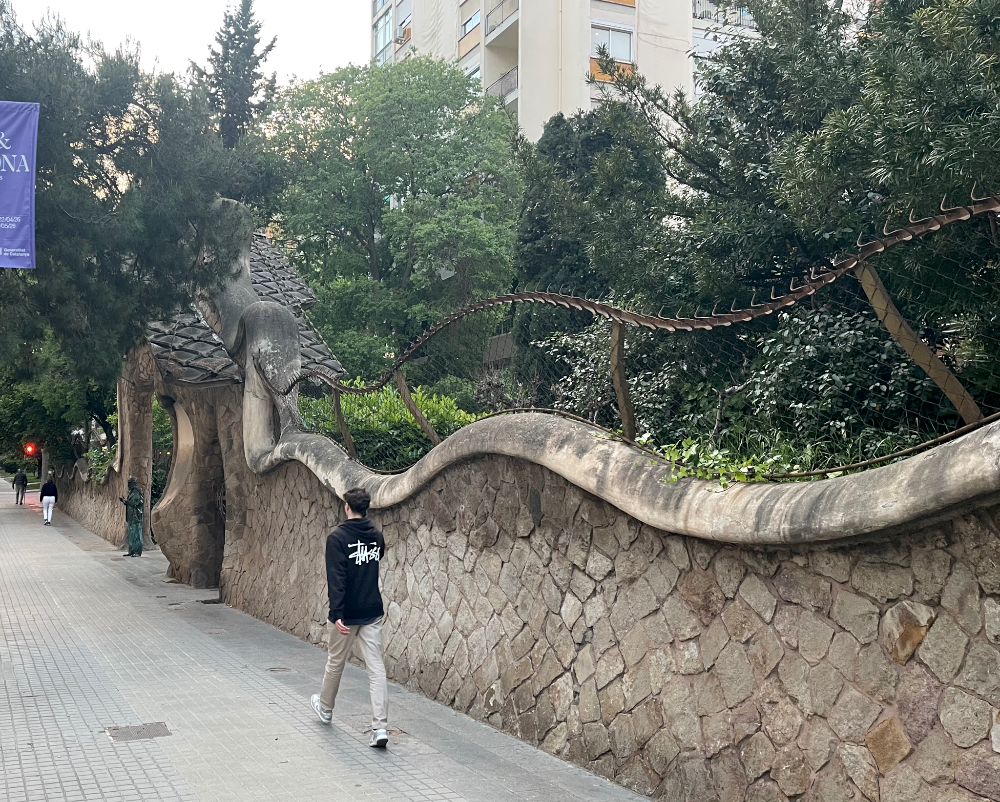 Miralles Gateway