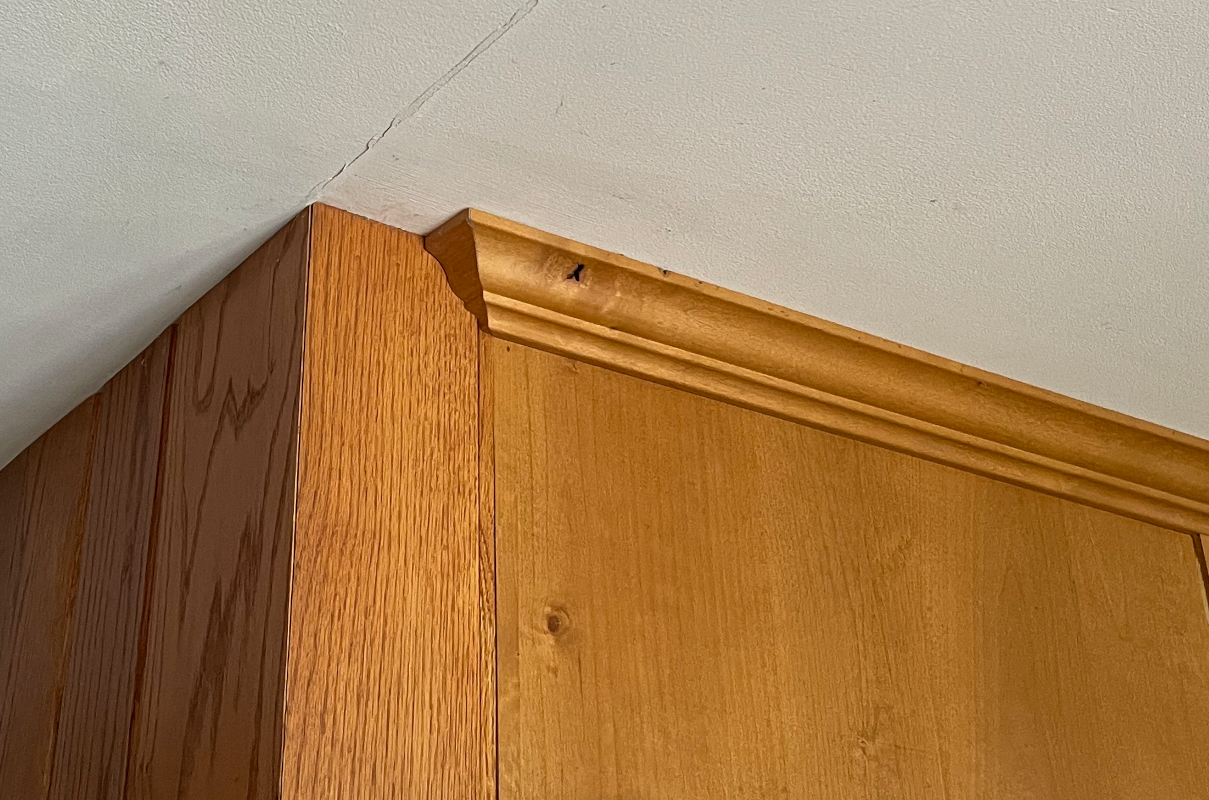 Cabinets Flush to the Ceiling